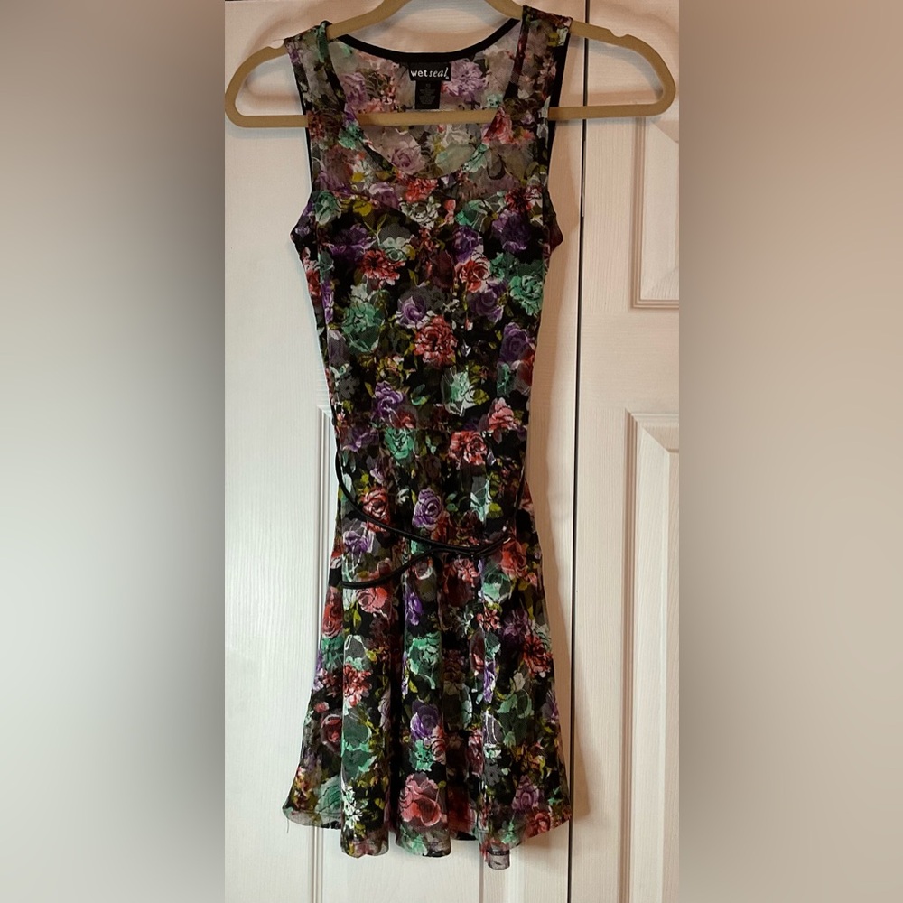 Wet Seal Lace Fit & Flare Floral Lace Dress Size XS Y2K 2000’s